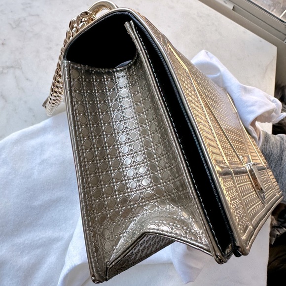 Dior Legacy Diorama Bag - Champagne MicroCannage Patent Leather - Picture 6 of 11